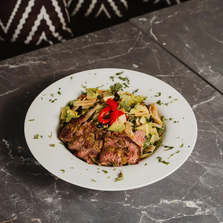 Grilled Beef Tenderloin Salad