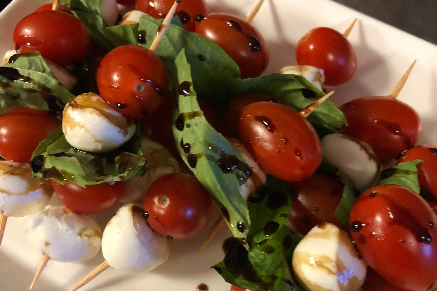 Caprese salad appetizers