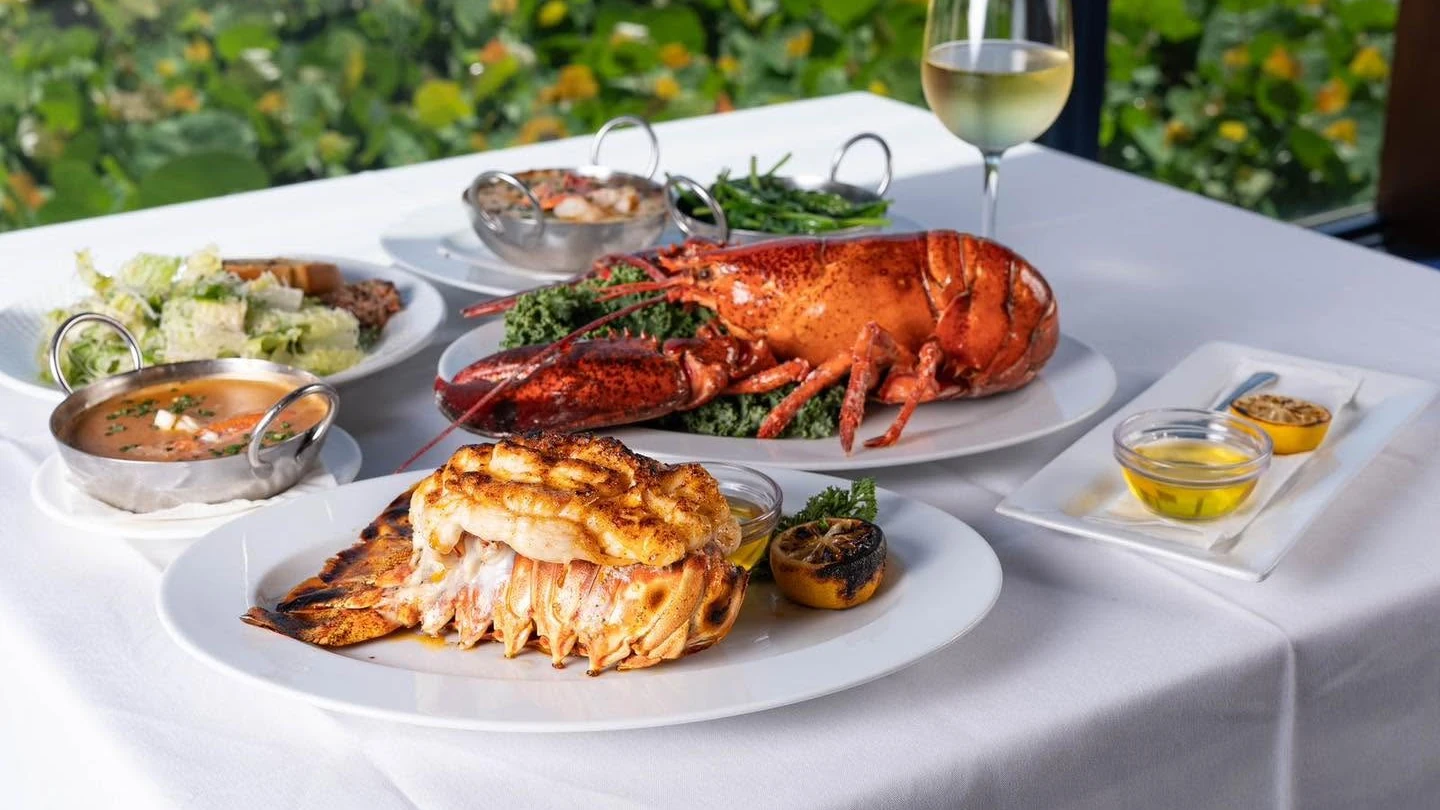 Kyle G's Prime Seafood & Steaks dining