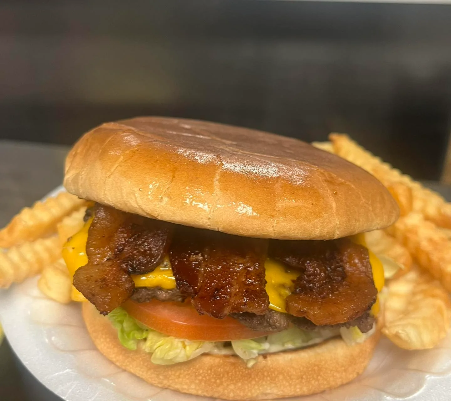 bacon cheeseburger from T & T Diner