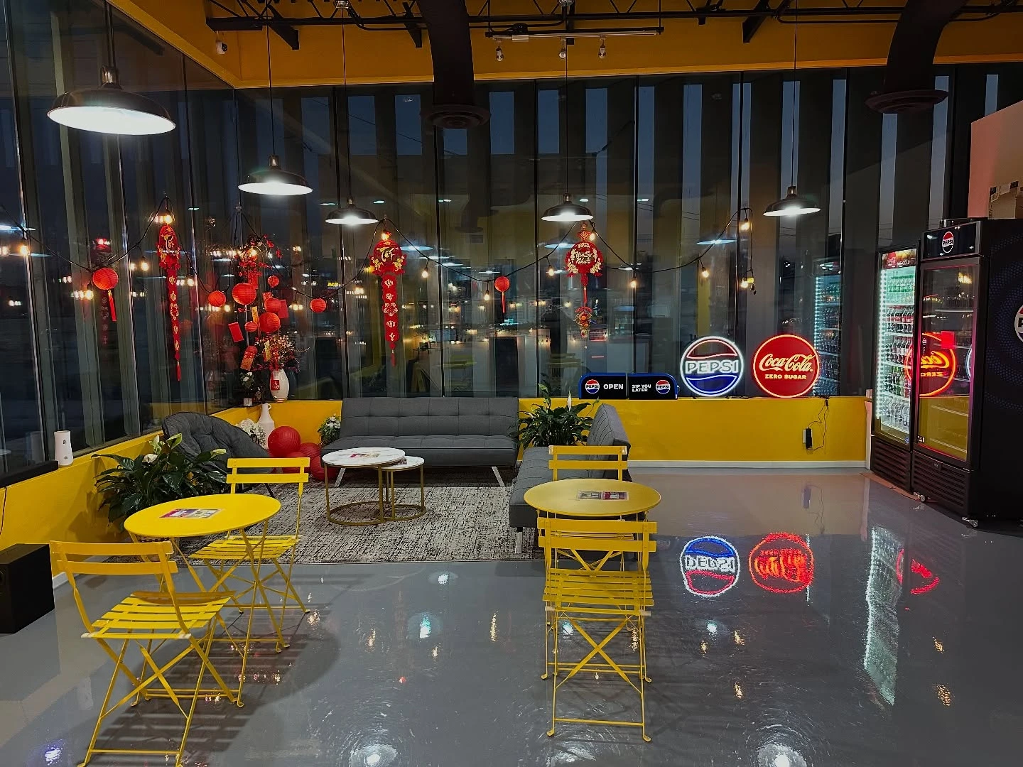 another interior view of banh mi oven