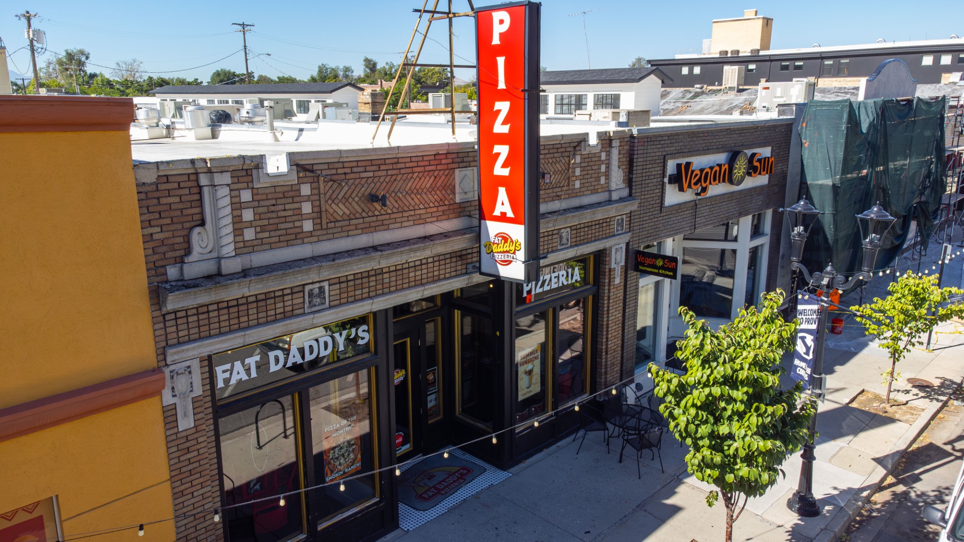 Outside entrance of Fat Daddy's Pizzeria