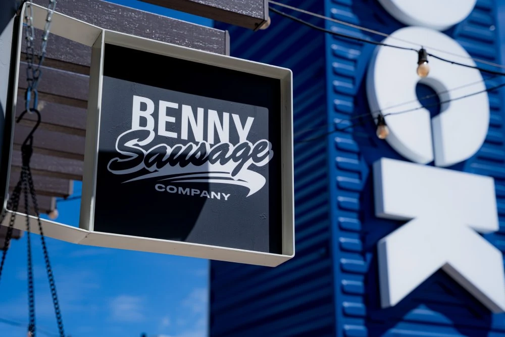 Benny on the Block outside view