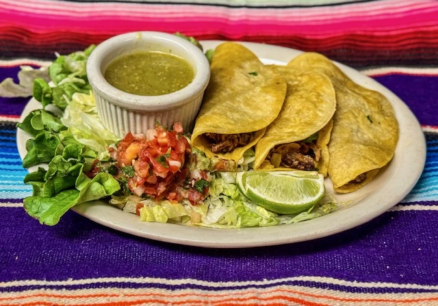 Dean's Carnitas